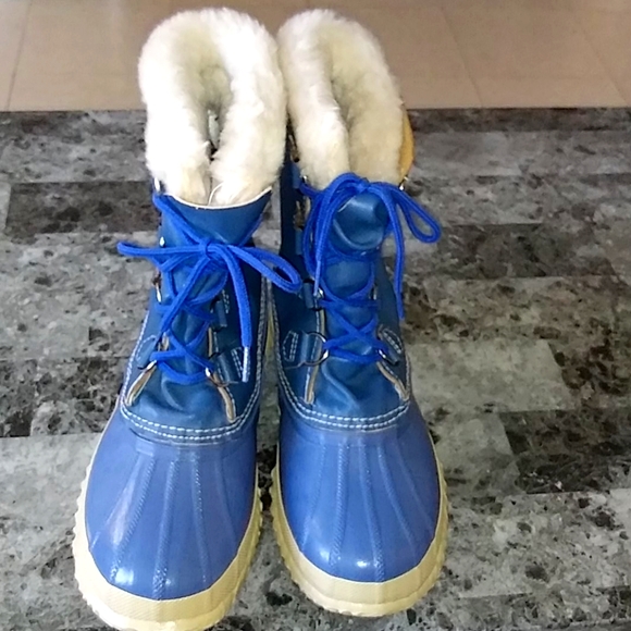 Manitou Sorel Other - Manitou Sorel Fur Winter Boots.